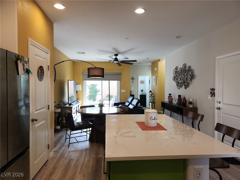 387 Desert Cadence Street