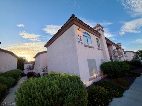 Condo For Rent - 4555 E Sahara Avenue #240<br/> Clark County, Las Vegas, NV 89104