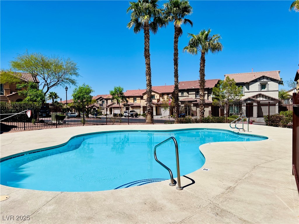 1129 Paradise Vista Drive, Henderson, Nevada image 2