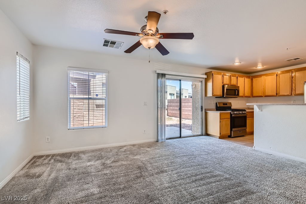 1129 Paradise Vista Drive, Henderson, Nevada image 8