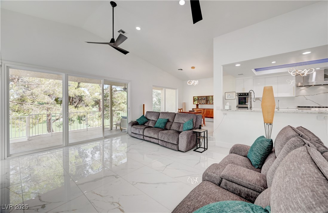 2851 Queens Courtyard Drive
