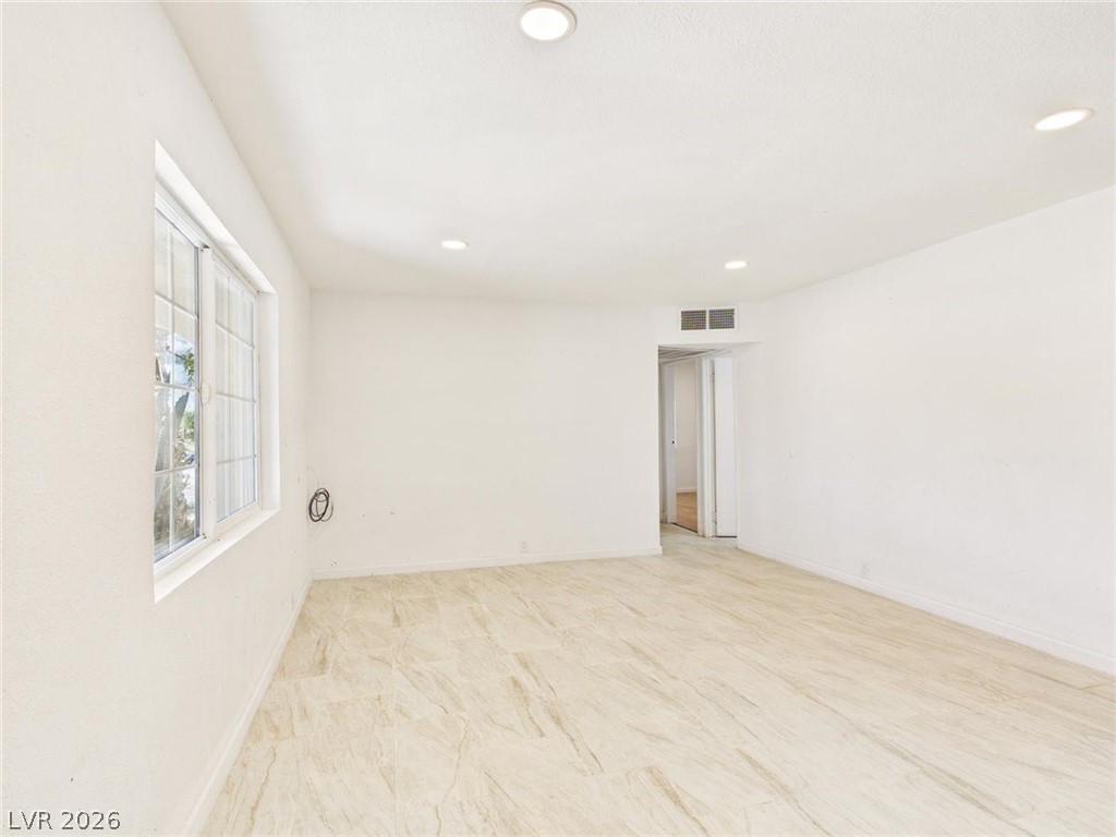510 E Simkins Road