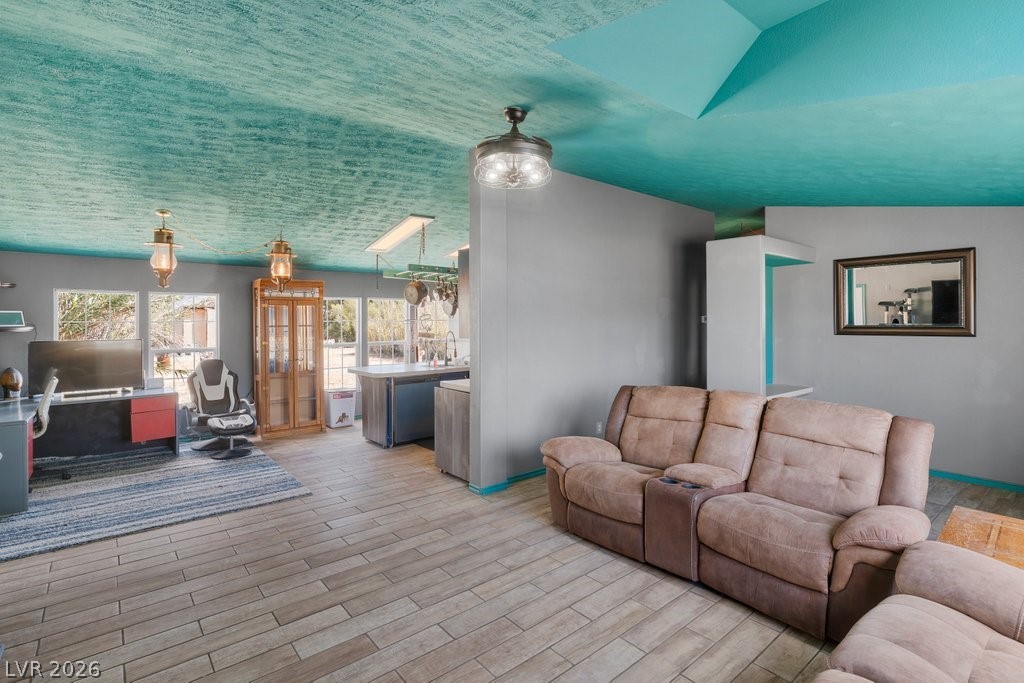 251 N Kolo Street
