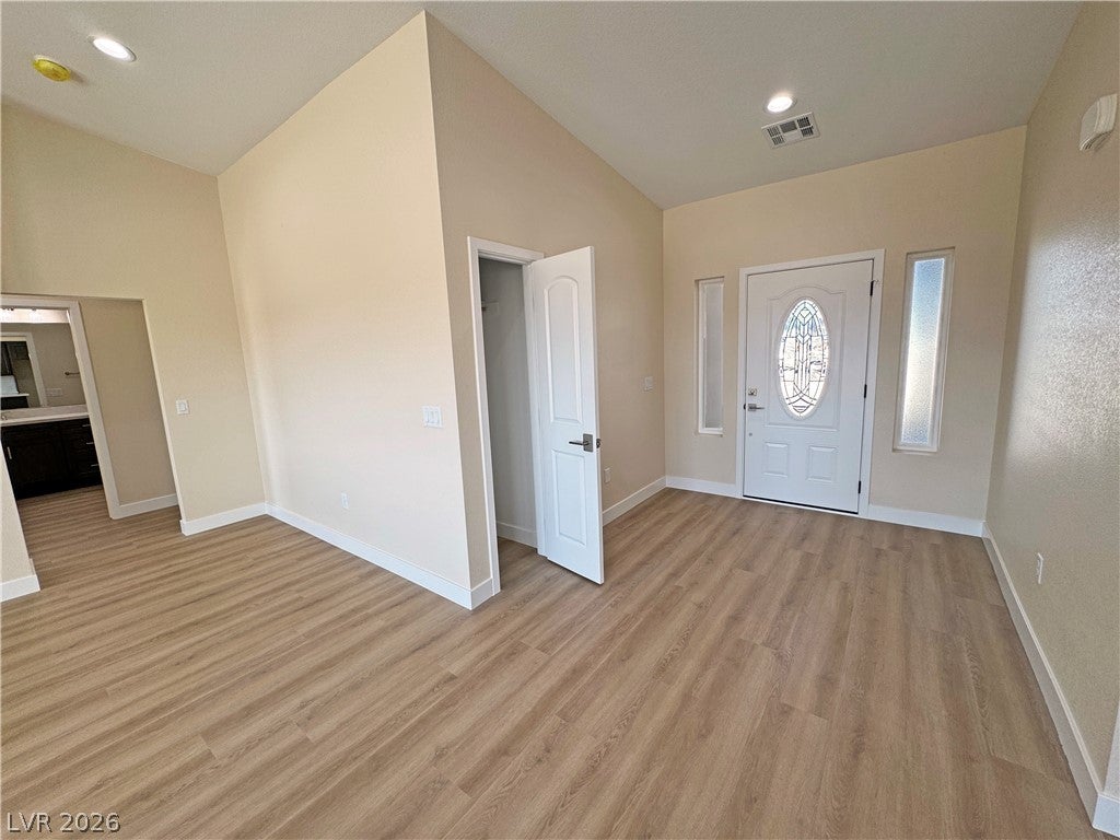 2641 W Carnation Way