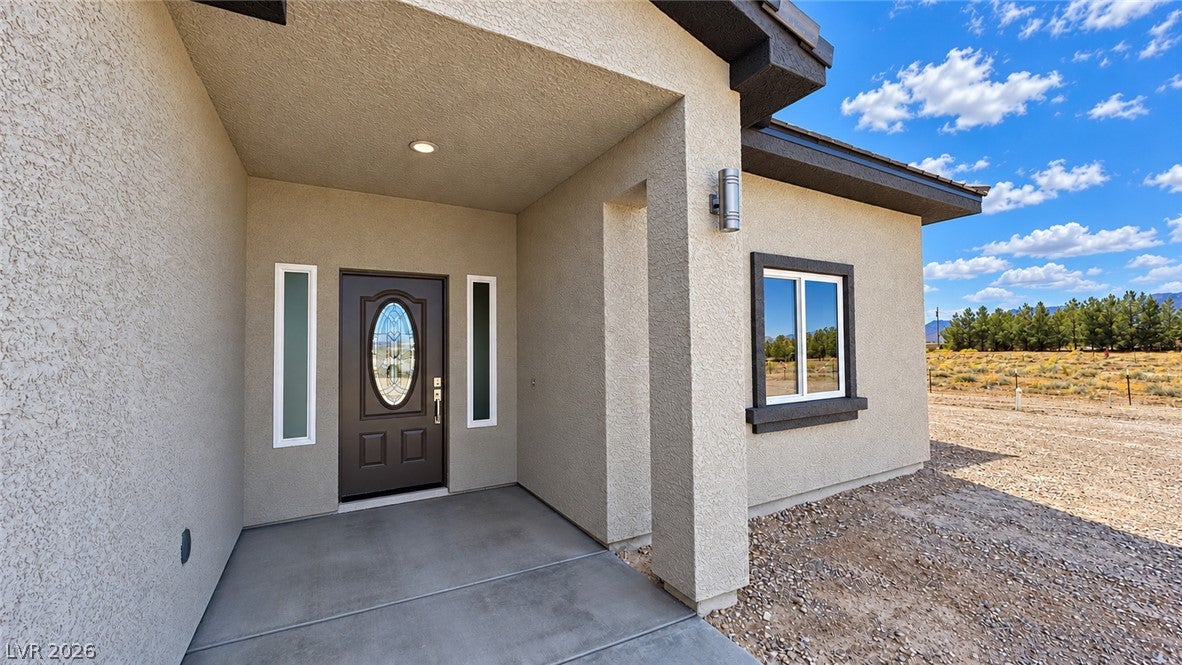 2641 W Carnation Way