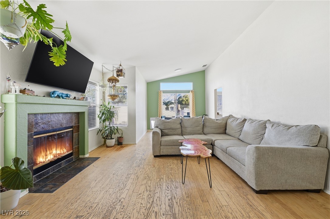 1412 Grape Arbor Way