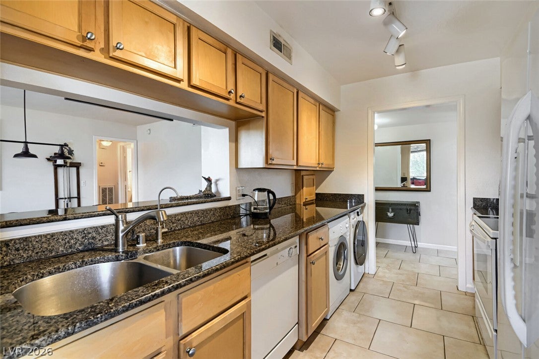 2843 Geary Place 3108