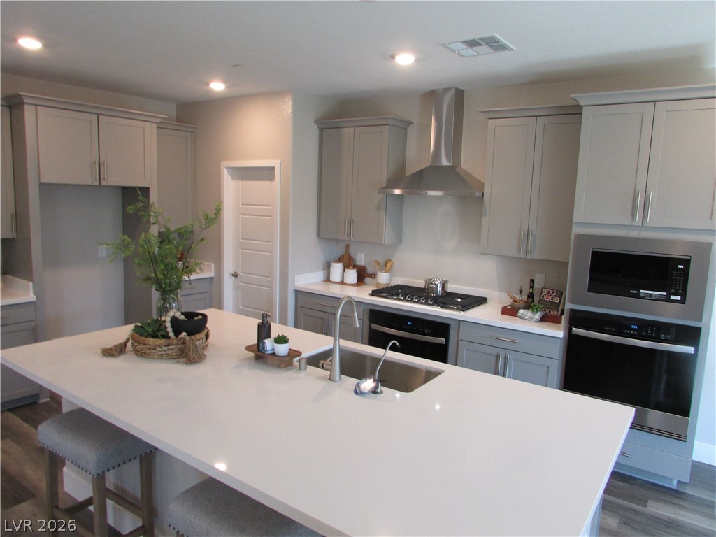 1036 FOX FALCON Street