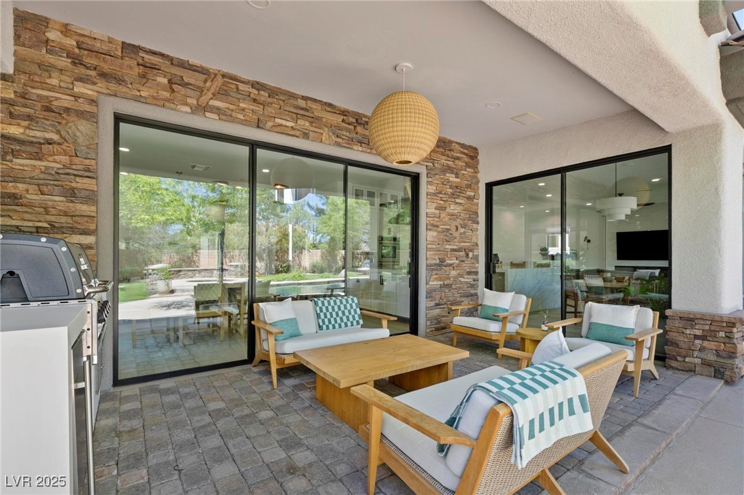 Henderson, Nevada 89052, United States, 6 Bedrooms Bedrooms, ,5 BathroomsBathrooms,Residential,Active,185277