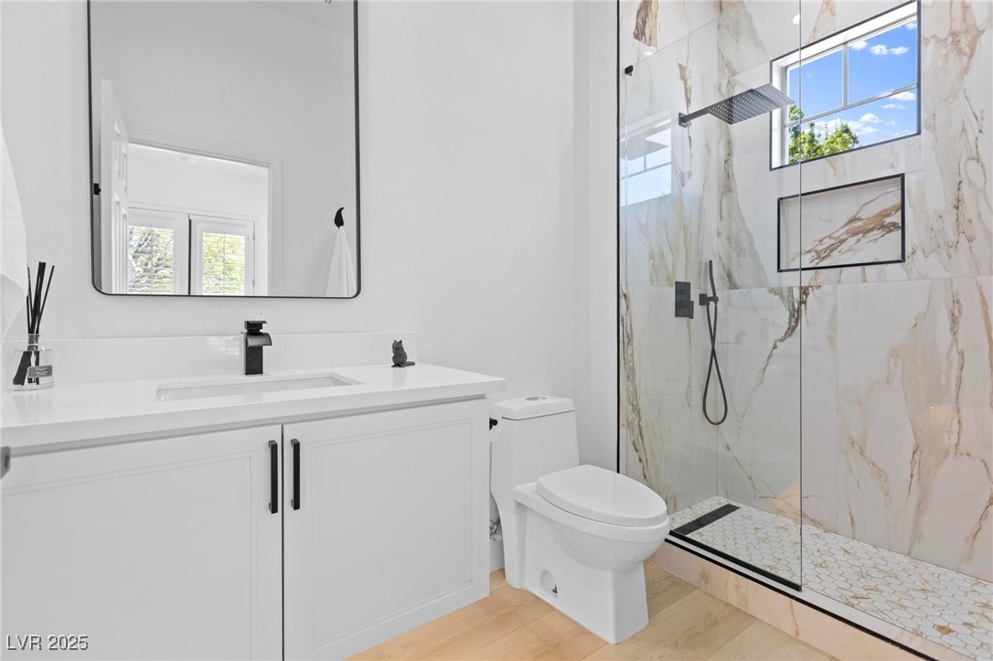 Henderson, Nevada 89052, United States, 6 Bedrooms Bedrooms, ,5 BathroomsBathrooms,Residential,Active,185277