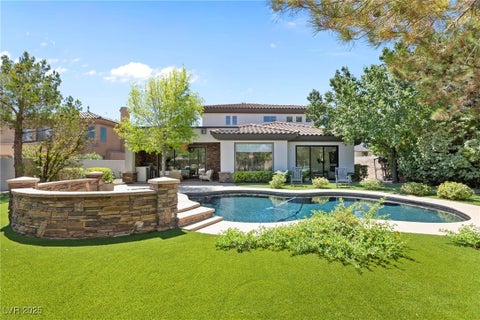 Photo of 6 Perry Park Court, Henderson, NV 89052 (MLS # 2705644)