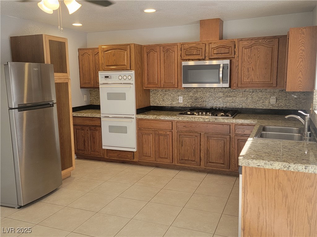 Las Vegas, Nevada 89147, United States, 4 Bedrooms Bedrooms, ,2 BathroomsBathrooms,Residential,Active,107958