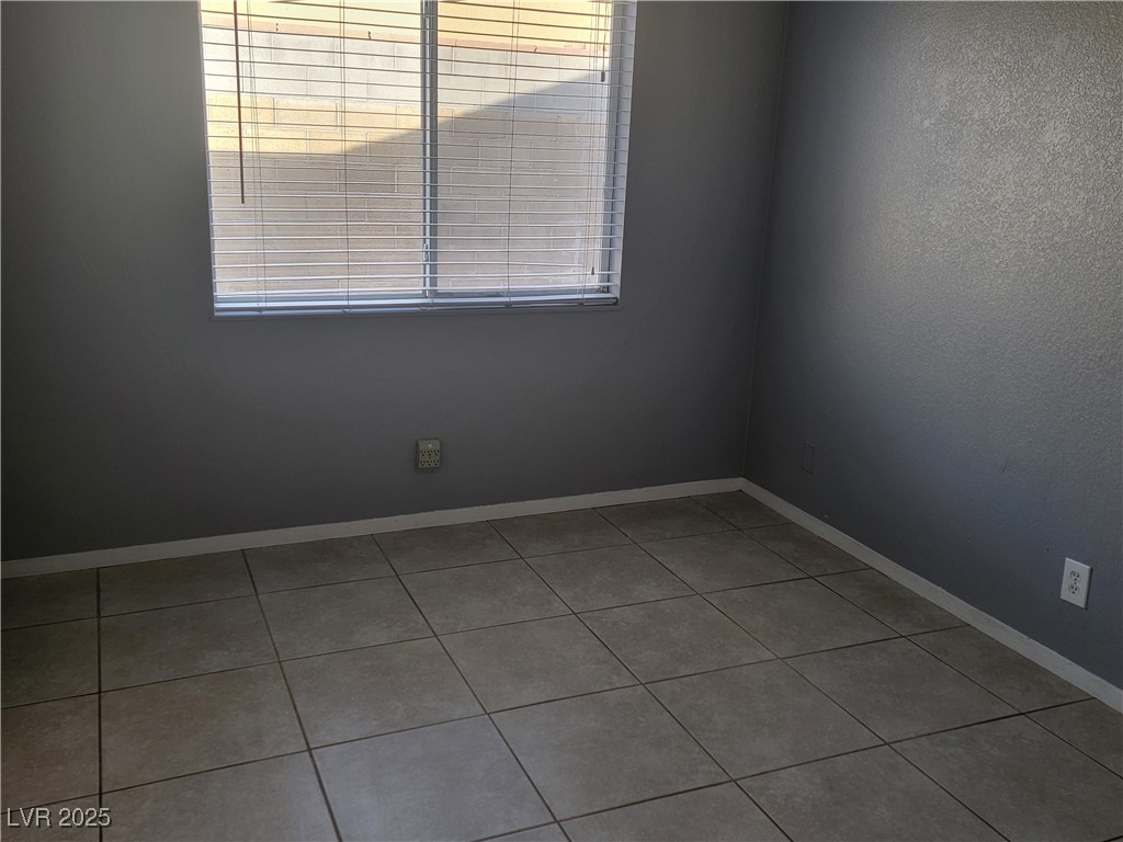 Las Vegas, Nevada 89147, United States, 4 Bedrooms Bedrooms, ,2 BathroomsBathrooms,Residential,Active,107958