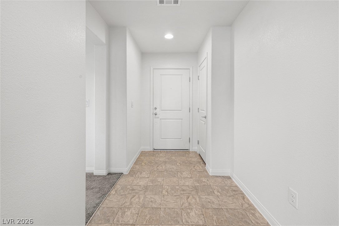 132 W Winston Lane
