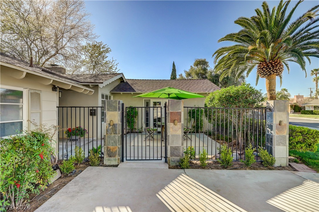 2801 Colanthe Avenue