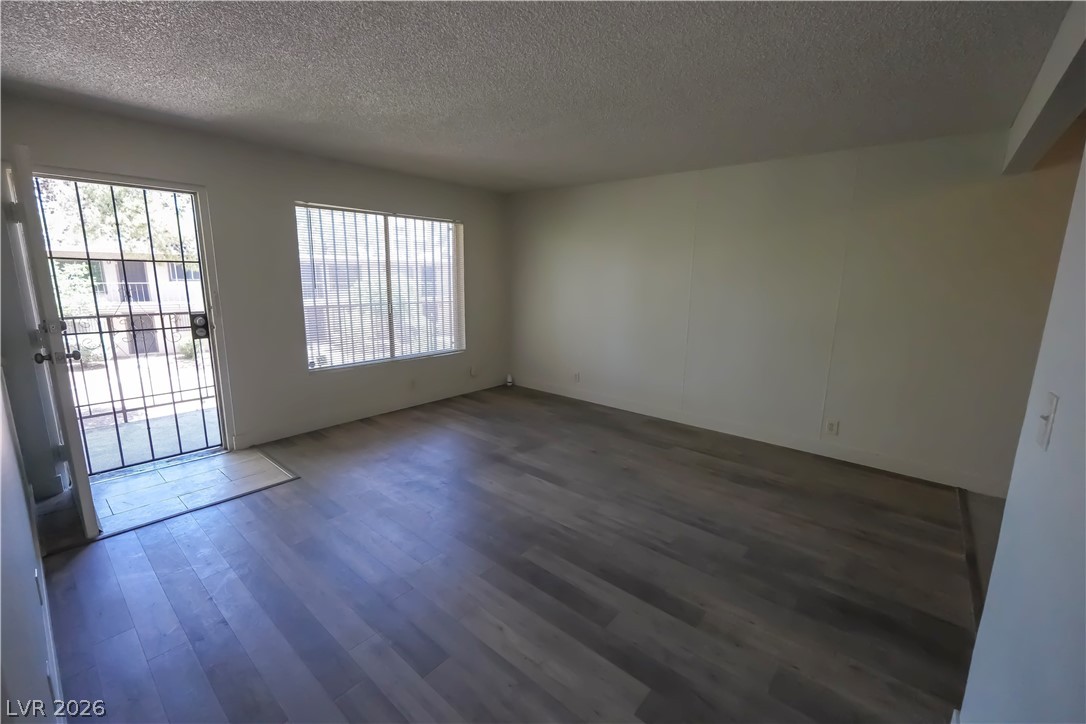 585 S Royal Crest Circle 9
