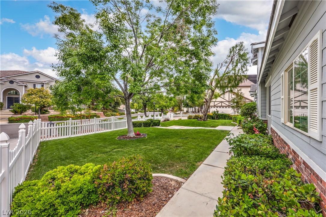7480 Grassy Field Court