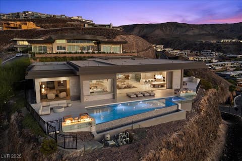 Photo of 615 Scenic Rim Drive, Henderson, NV 89012 (MLS # 2745426)
