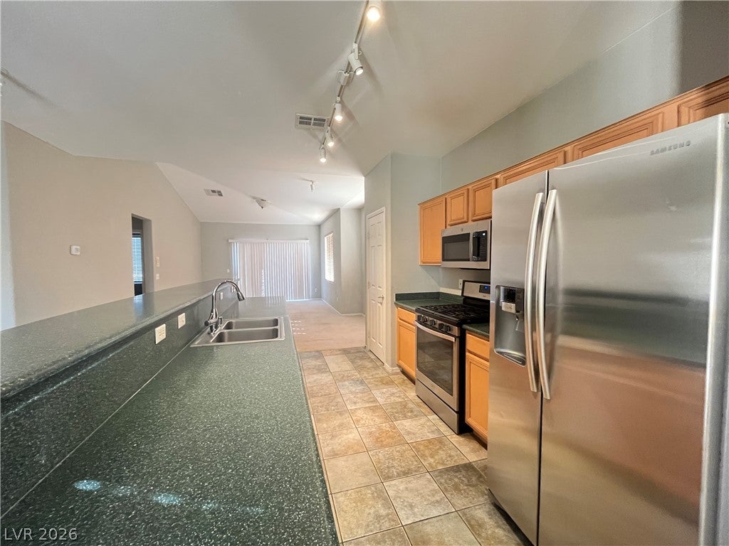 804 Peachy Canyon Circle 204