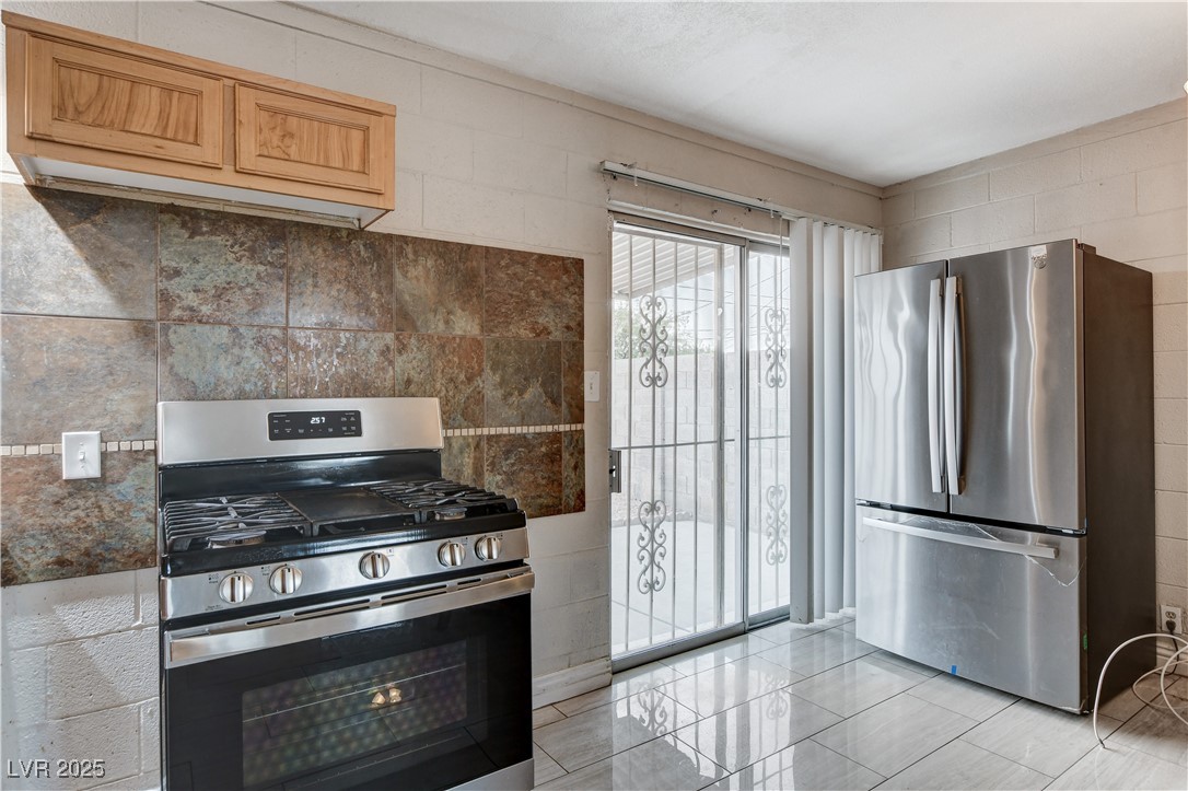 North Las Vegas, Nevada 89030, United States, 4 Bedrooms Bedrooms, ,2 BathroomsBathrooms,Residential,Active,195102