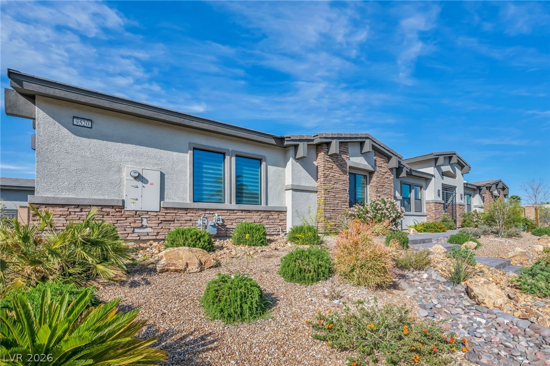 9520 Ponderay Court