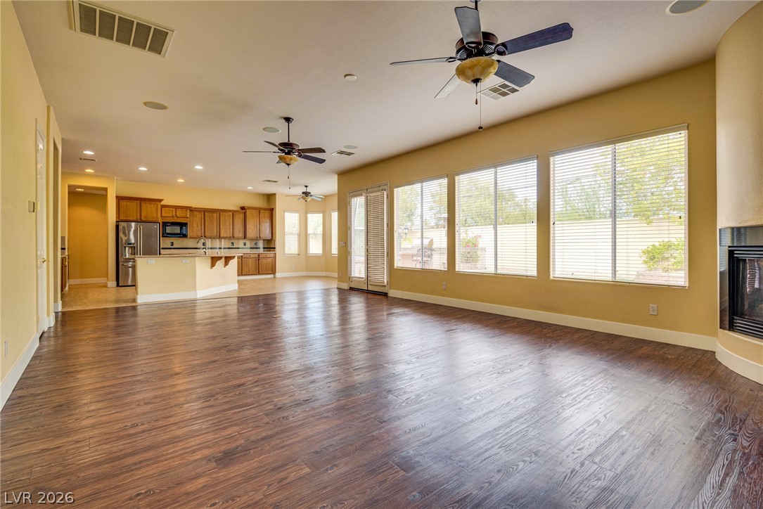 5112 Crown Cypress Street