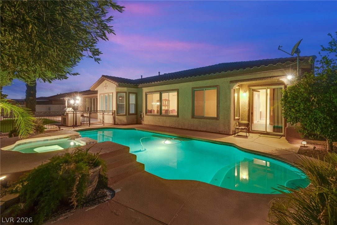 5112 Crown Cypress Street