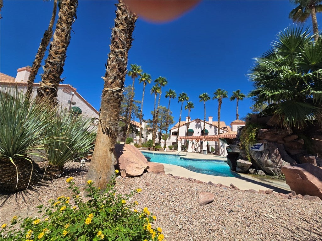 7570 W Flamingo Road 206