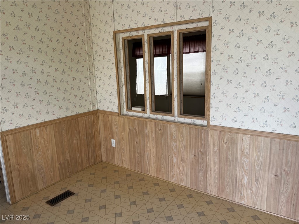 91 W Yukon Street, Pahrump, Nevada image 3
