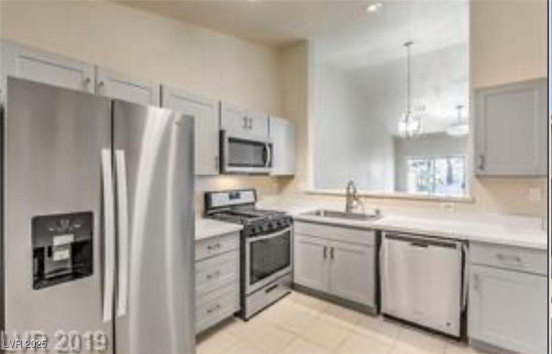 390 Rosado Springs Street