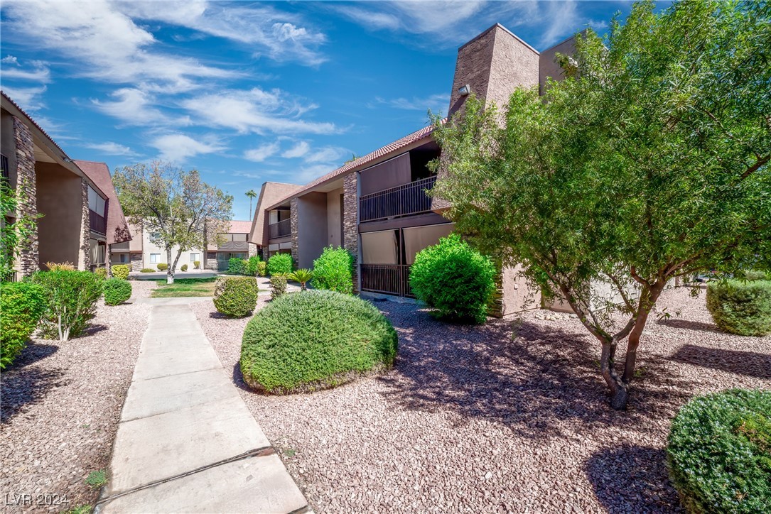 4921 River Glen Drive #18, Las Vegas, Nevada image 2