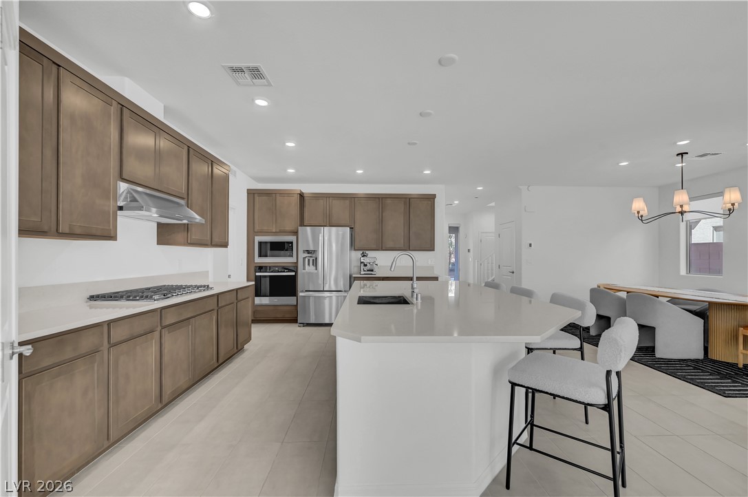 7769 Vibrant Peak Avenue