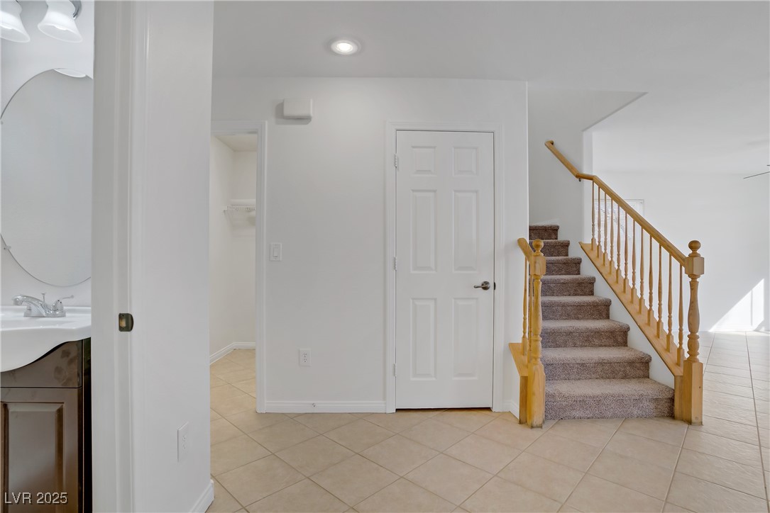 6625 Pine Siskin Place, North Las Vegas, Nevada image 3