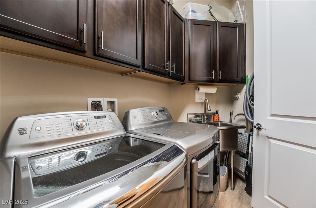 2896 Grande Arch Street, Henderson, Nevada image 32