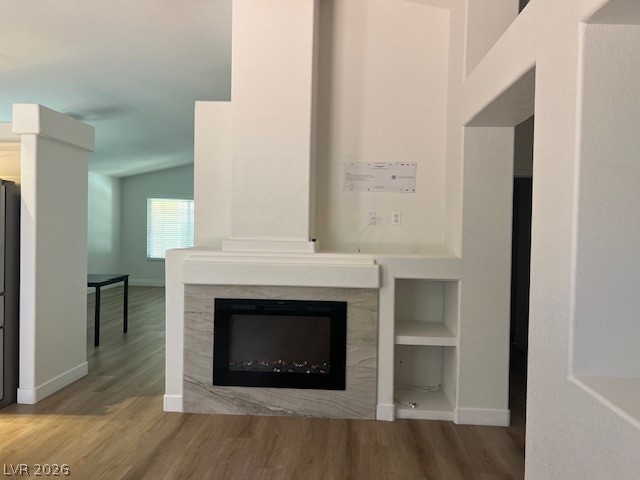 2462 Avenida Sol