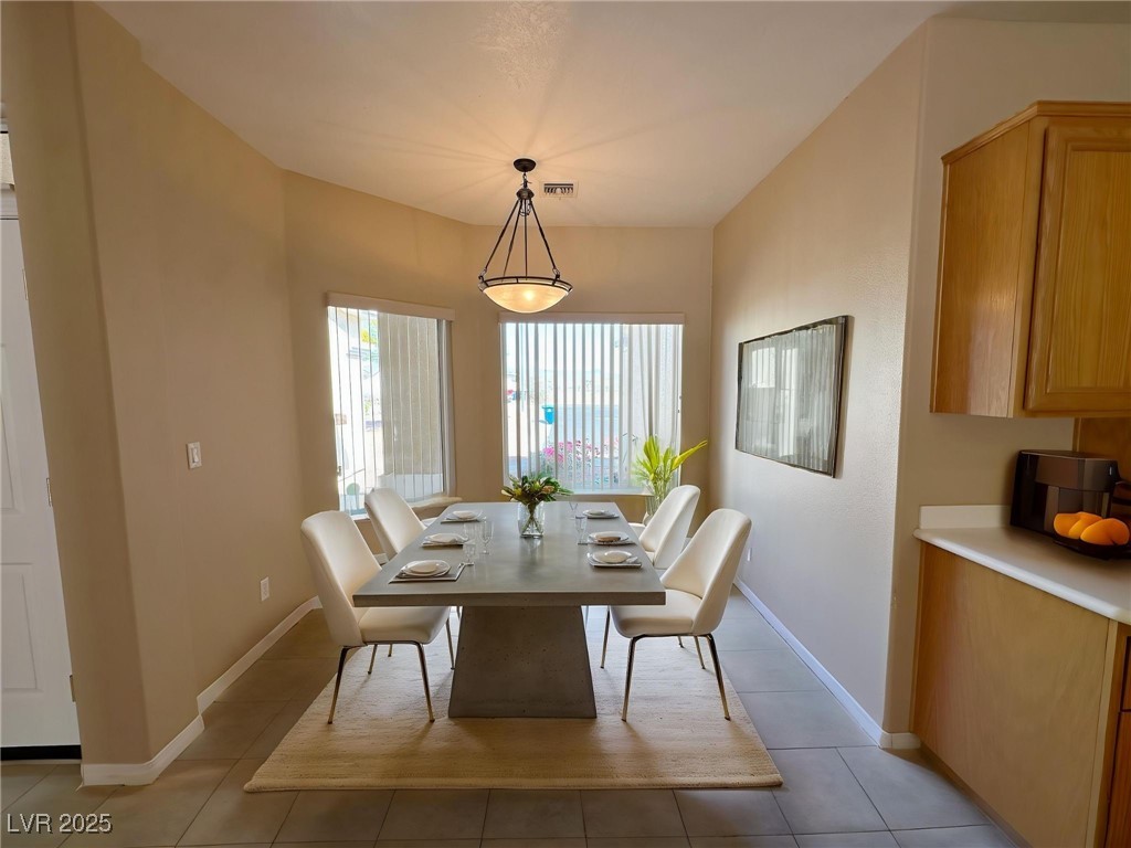 3567 Cottage Stream Court, Laughlin, Nevada image 4