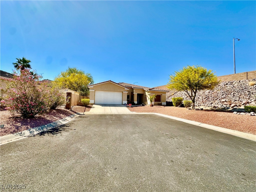 3567 Cottage Stream Court, Laughlin, Nevada image 1