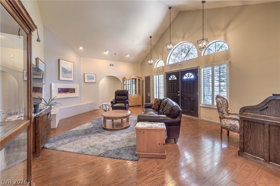 7460 Buckskin Avenue