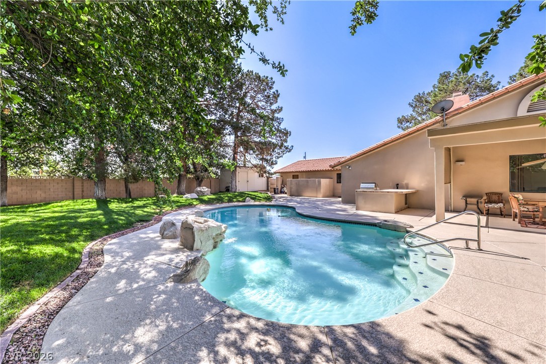 7460 Buckskin Avenue