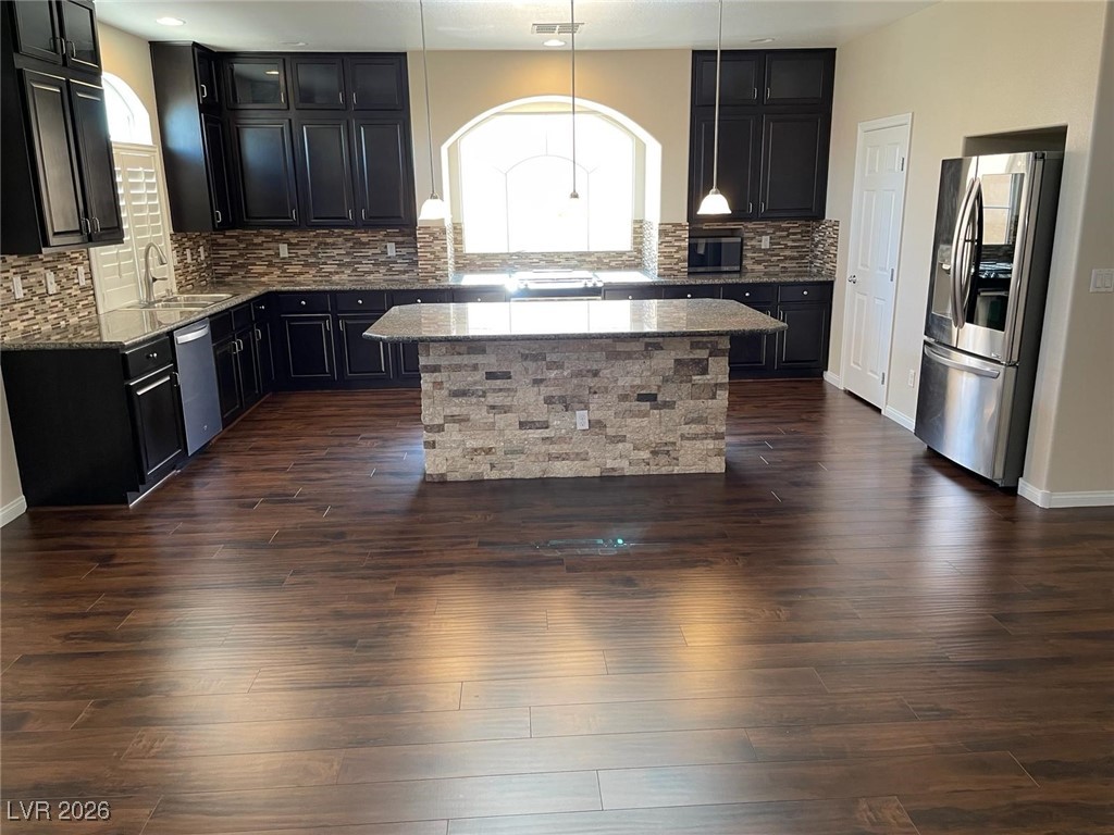 6313 Stag Hollow Court