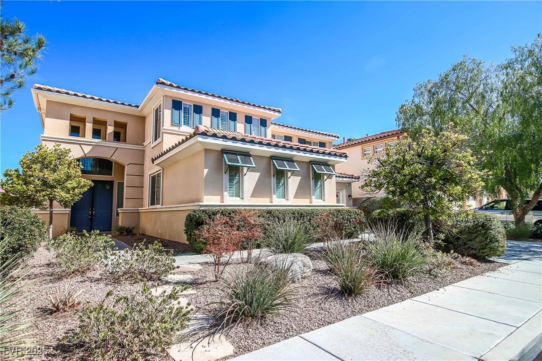 2894 CARMELO Drive