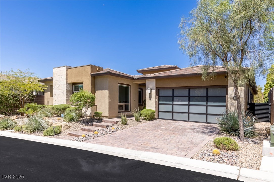 975 Amara Way
