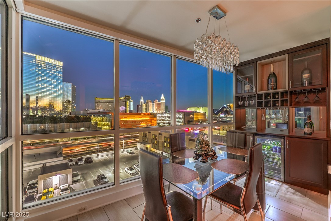 4575 Dean Martin Drive 907