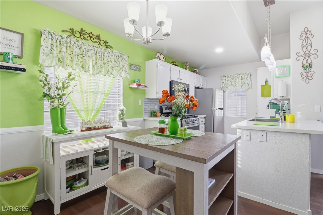 3125 N Buffalo Drive 2114