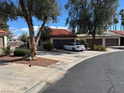 Photo of 3182 Pradera Circle, Las Vegas, NV 89121 (MLS # 2757357)