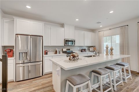 3742 Canis Minor Lane 22102 Henderson NV 89052