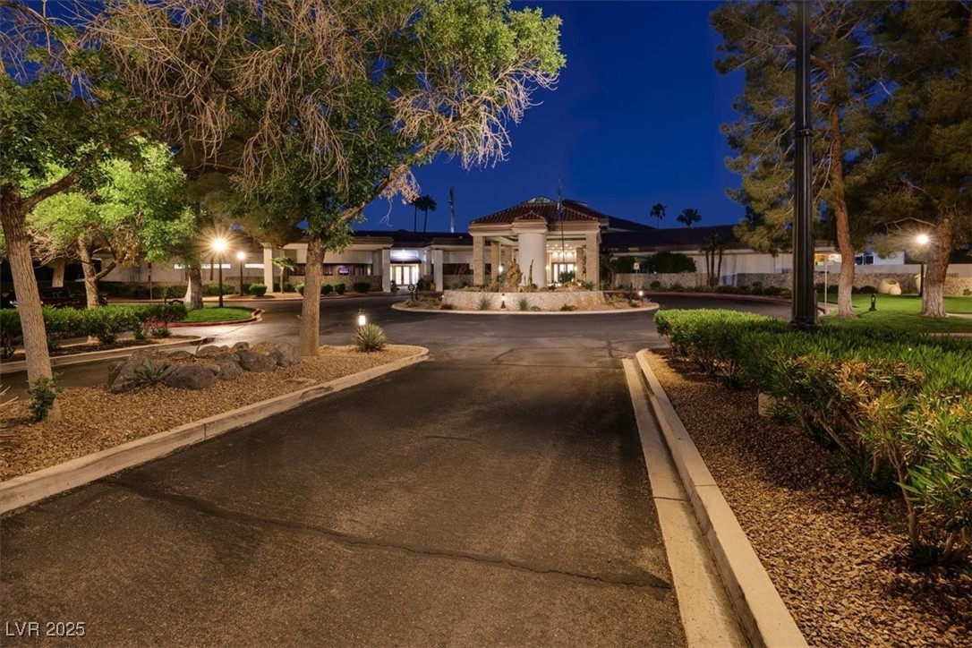 Las Vegas, Nevada 89113, United States, 3 Bedrooms Bedrooms, ,2 BathroomsBathrooms,Residential,Active,126460