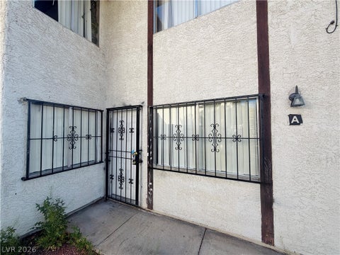 Condo For Rent - 4264 Tara Avenue #1A<br/> Clark County, Las Vegas, NV 89102