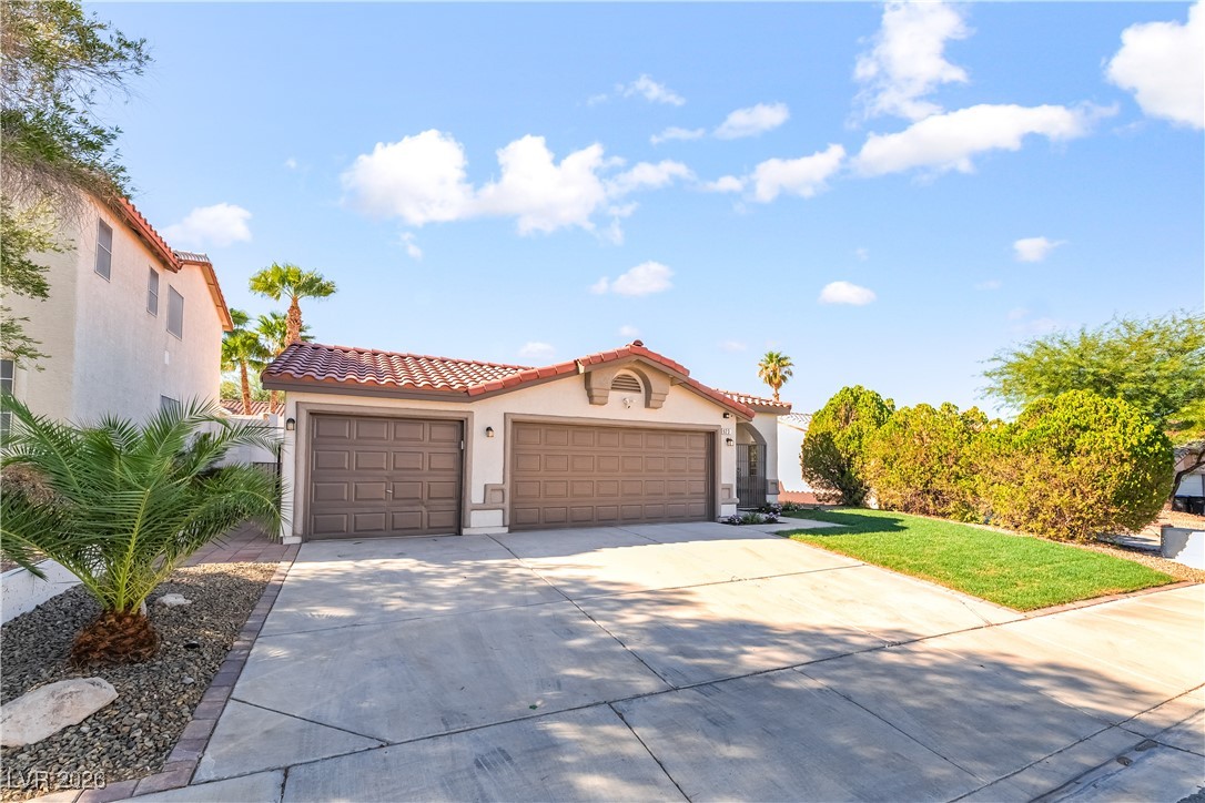 923 Highland Trails Avenue