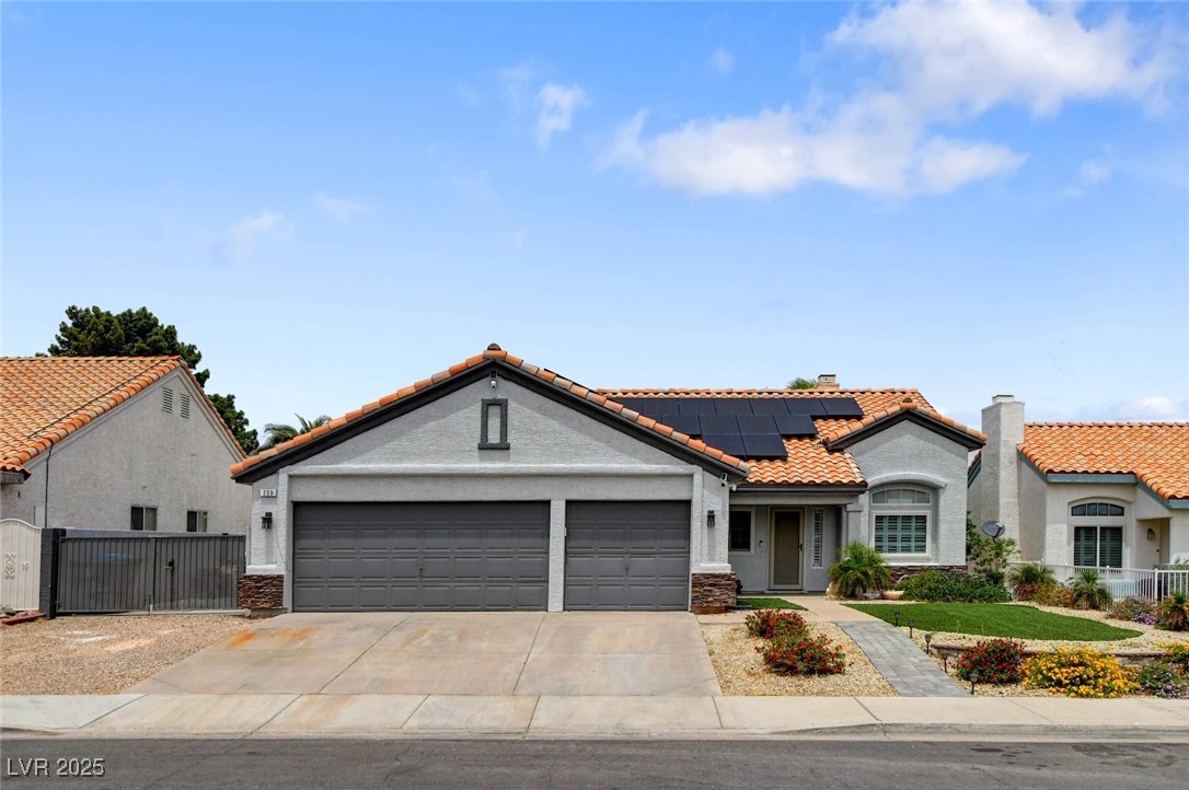 209 Tamarack Drive, Henderson, Nevada image 1